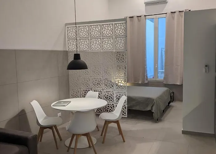 Valona 101 - Elegant Loft * Bari